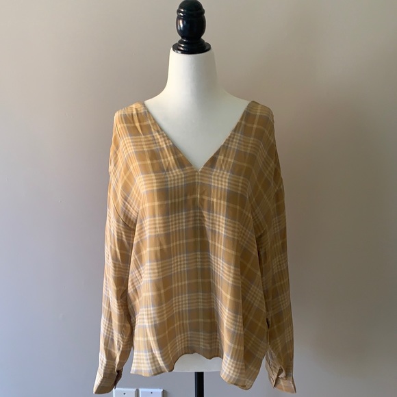 Aritzia Cairo gold Macee blouse (checkered blouse) - Picture 9 of 14